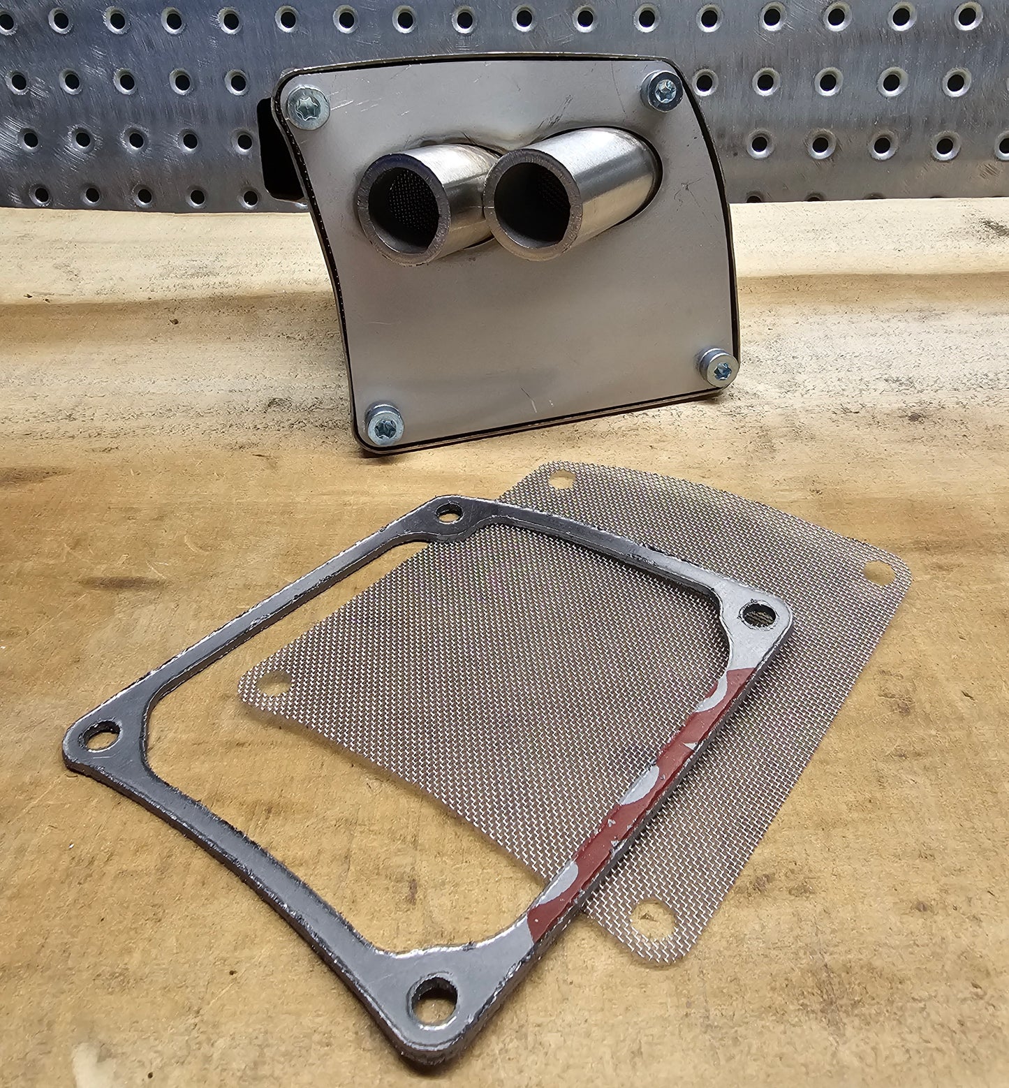 STIHL 500i SXS MUFFLER COVER