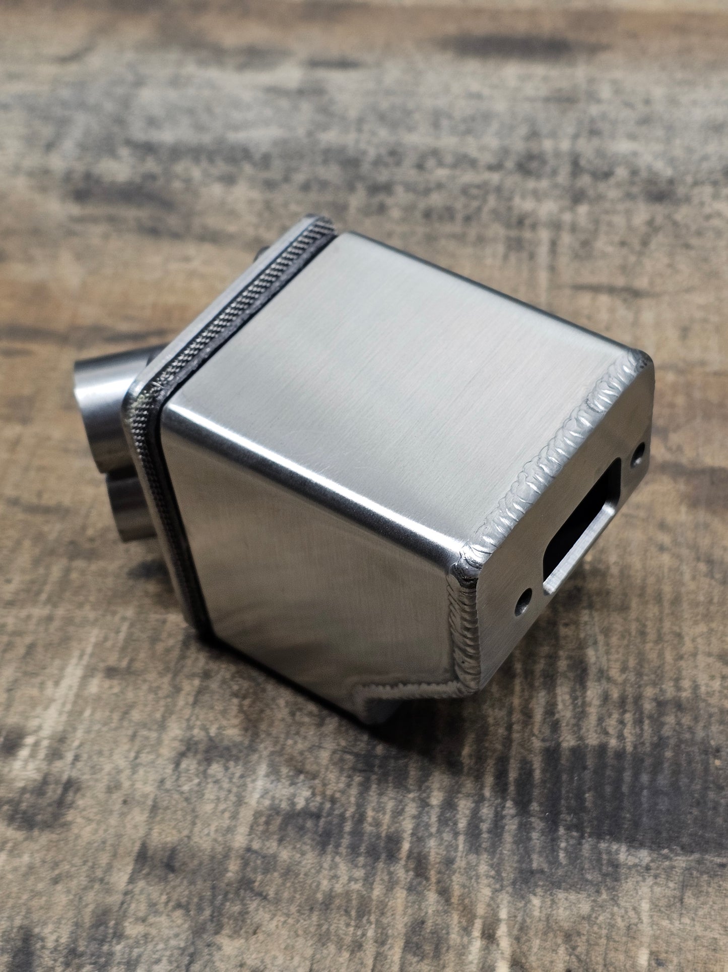 BACKORDER NOV 29 - 261 PERFORMANCE MUFFLER + FREE ARCTIC SPIKE SET