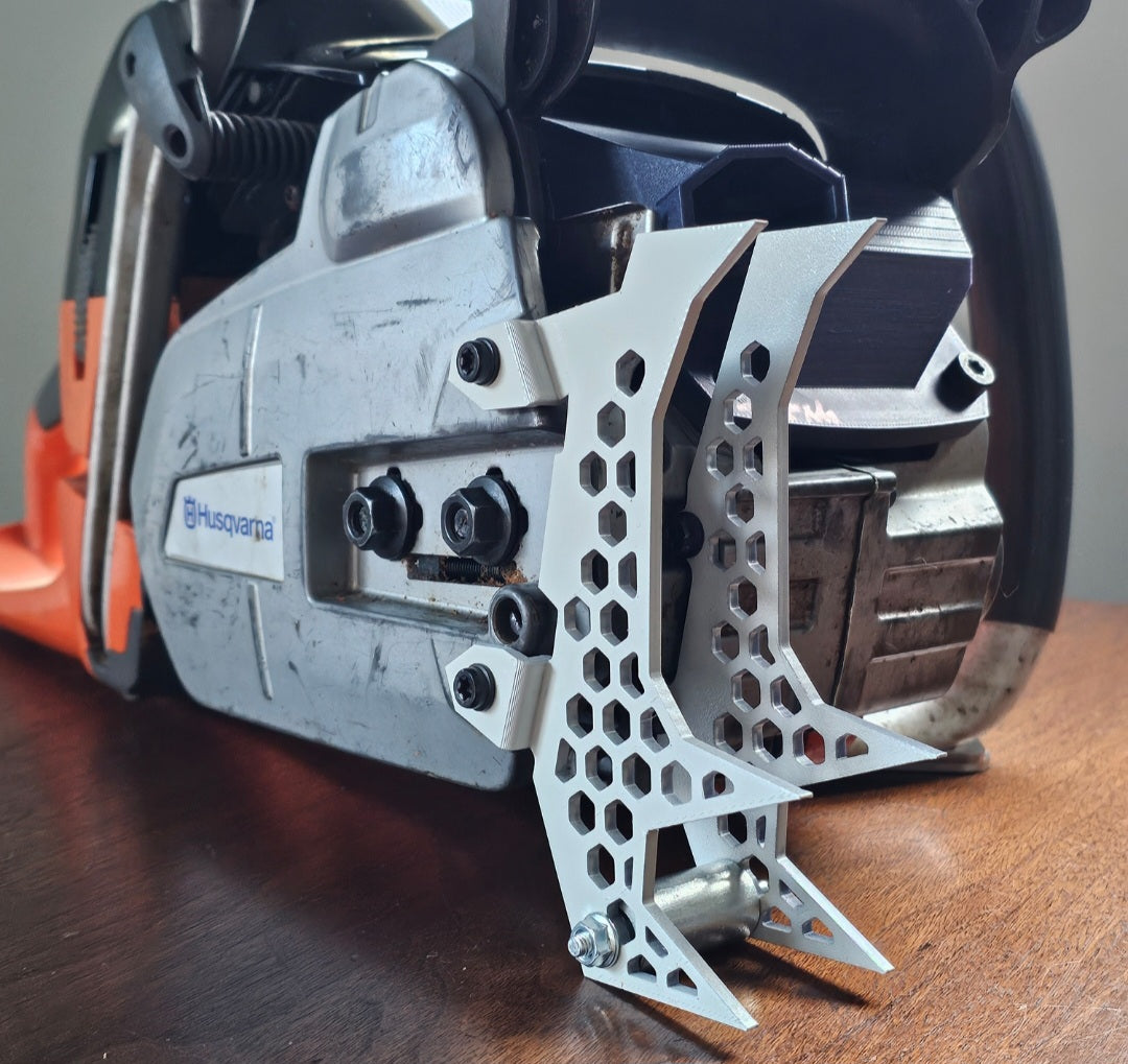 562 HUSQ AR SPIKE SET - MAY 10TH