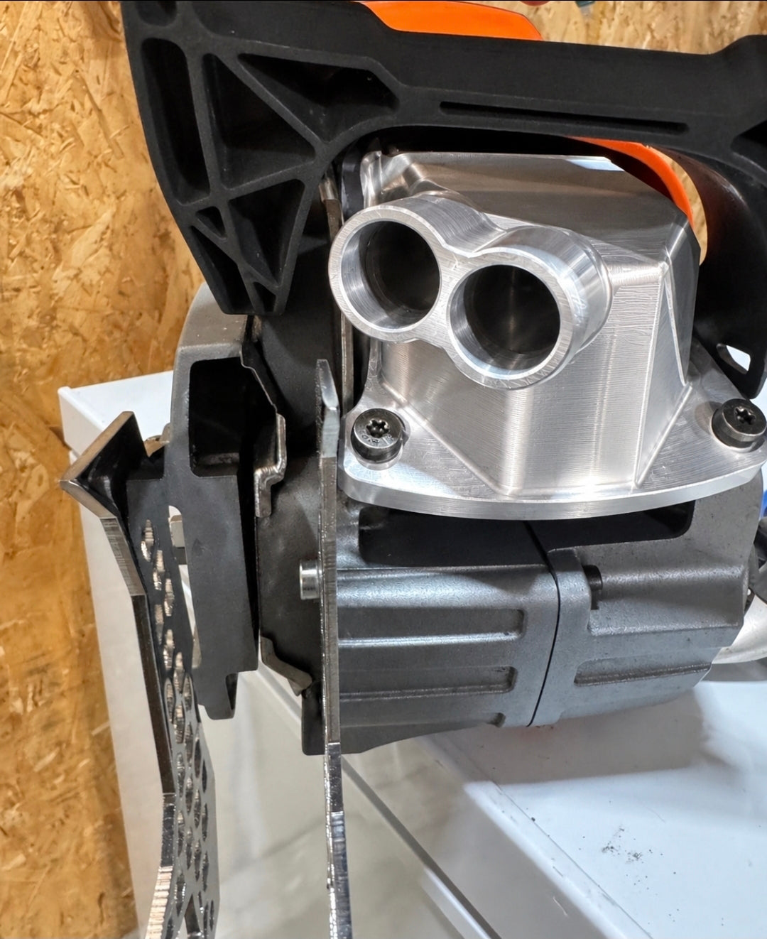 572XP PERFORMANCE MUFFLER - OCT 30 / 2026